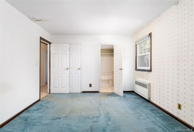 16 Heritage Place S, Nesconset, NY 11767