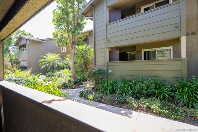 180 Avenida Descanso A, Oceanside, CA 92057
