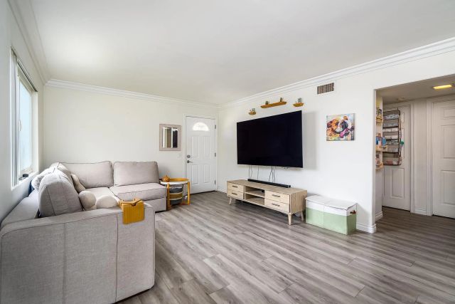 180 Avenida Descanso A, Oceanside, CA 92057