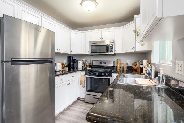 180 Avenida Descanso A, Oceanside, CA 92057