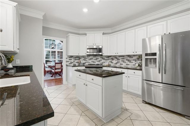 153 York Place, Calhoun, GA 30701