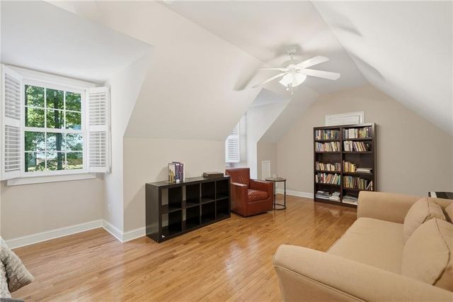 153 York Place, Calhoun, GA 30701