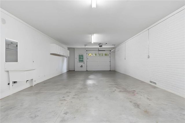 153 York Place, Calhoun, GA 30701