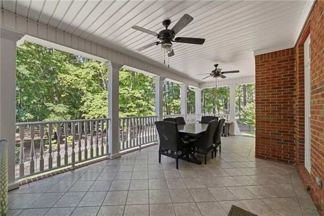 153 York Place, Calhoun, GA 30701