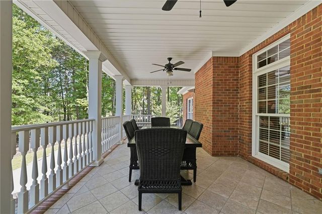 153 York Place, Calhoun, GA 30701