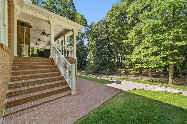 153 York Place, Calhoun, GA 30701