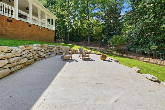 153 York Place, Calhoun, GA 30701