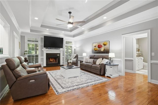 153 York Place, Calhoun, GA 30701