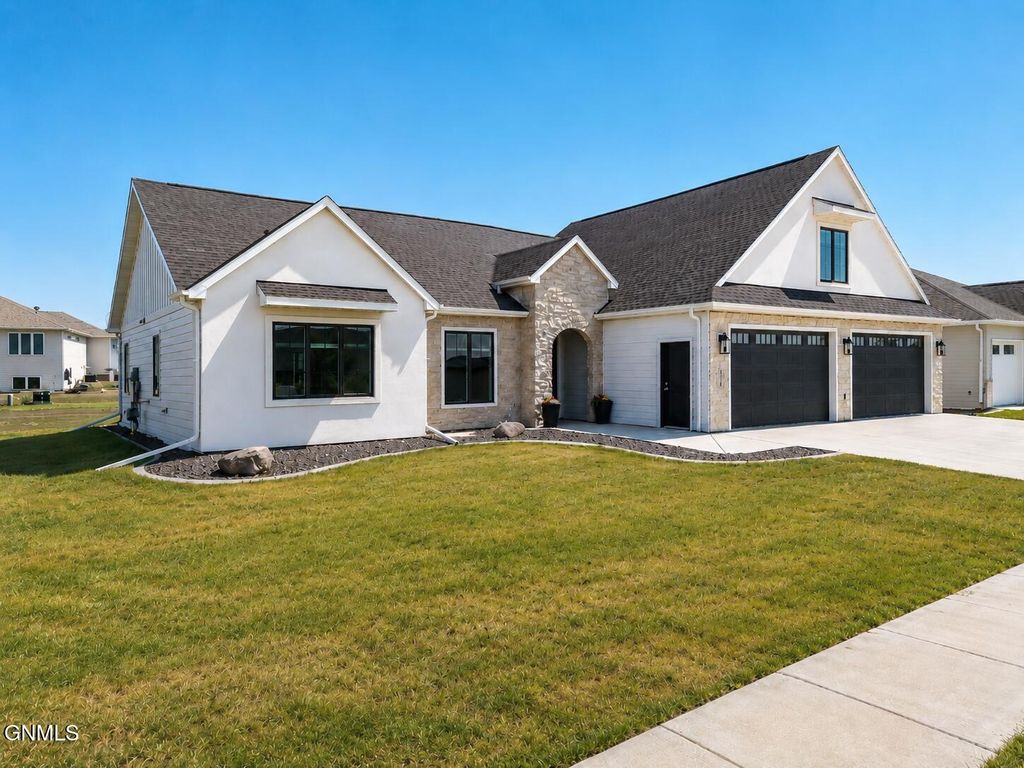 4113 Wrangler Lane, Bismarck, ND 58503 photo 1