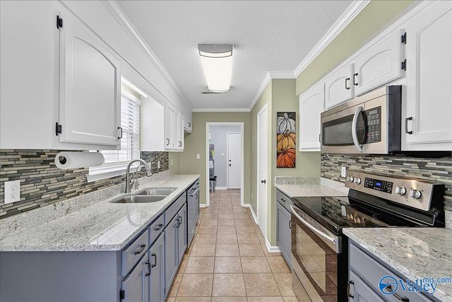 13906 Creely Drive, Huntsville, AL 35803
