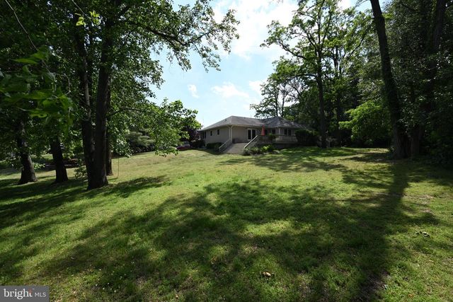 111 JASON CT, Delran, NJ 08075