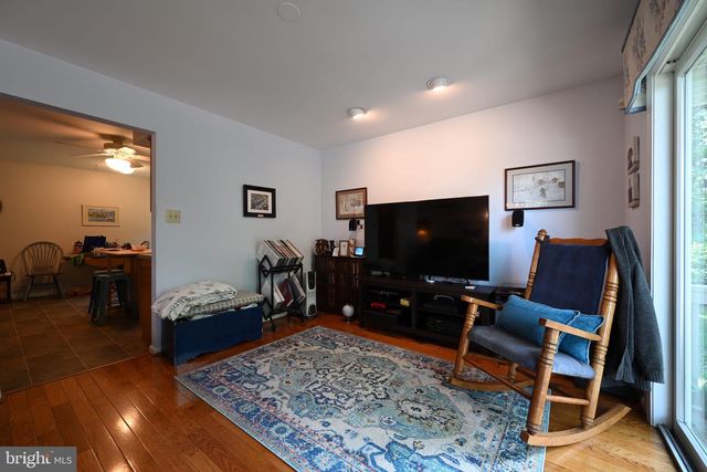 111 JASON CT, Delran, NJ 08075