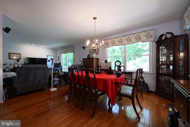 111 JASON CT, Delran, NJ 08075