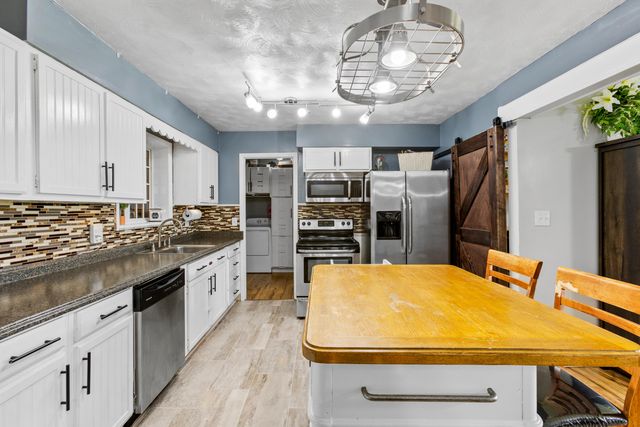 64 Coskery Pike, Flemingsburg, KY 41041