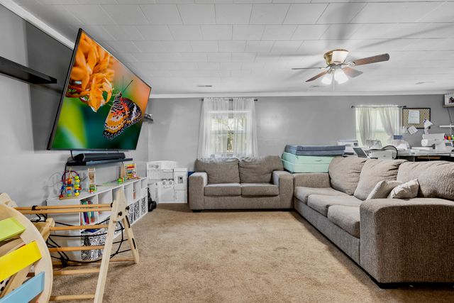 64 Coskery Pike, Flemingsburg, KY 41041