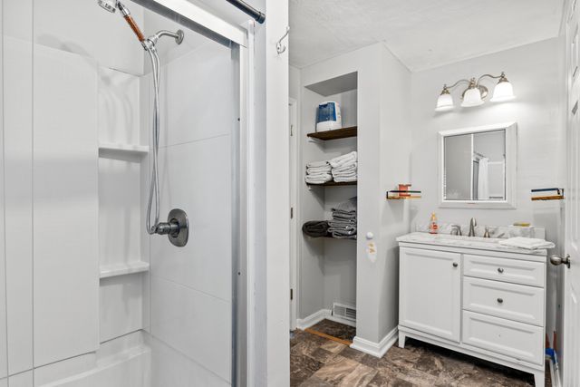 64 Coskery Pike, Flemingsburg, KY 41041