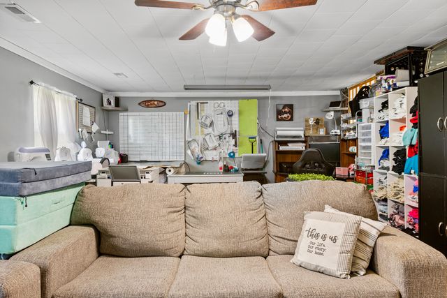 64 Coskery Pike, Flemingsburg, KY 41041