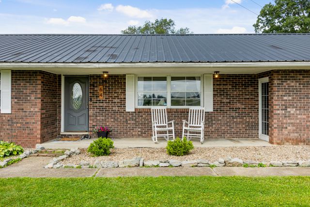 64 Coskery Pike, Flemingsburg, KY 41041