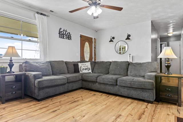 64 Coskery Pike, Flemingsburg, KY 41041