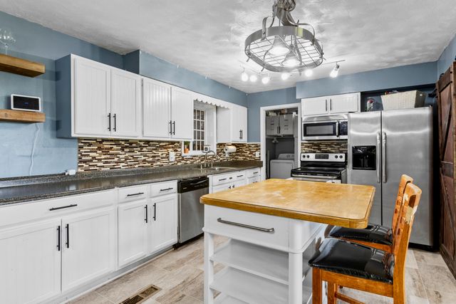 64 Coskery Pike, Flemingsburg, KY 41041