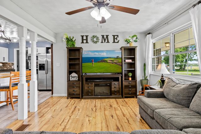 64 Coskery Pike, Flemingsburg, KY 41041