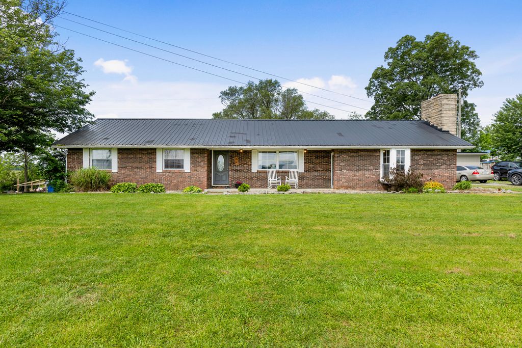 64 Coskery Pike, Flemingsburg, KY 41041