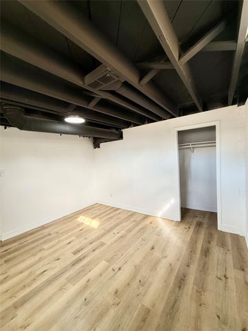 4112 Oxford Street, Des Moines, IA 50313