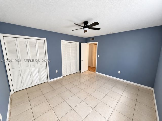 2335 NE 172nd St 2, North Miami Beach, FL 33160
