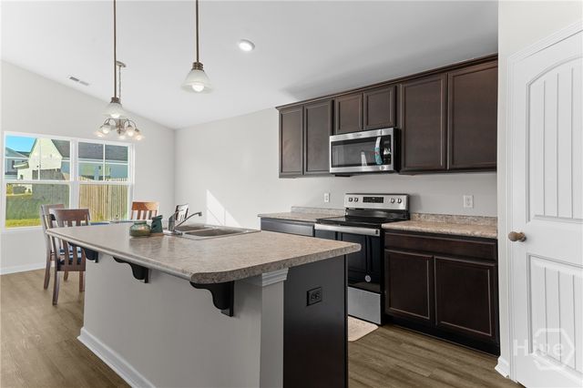 97 Dunnoman Drive, Savannah, GA 31419