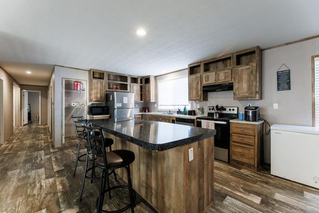 6901 Pr Kimber, Shallowater, TX 79363