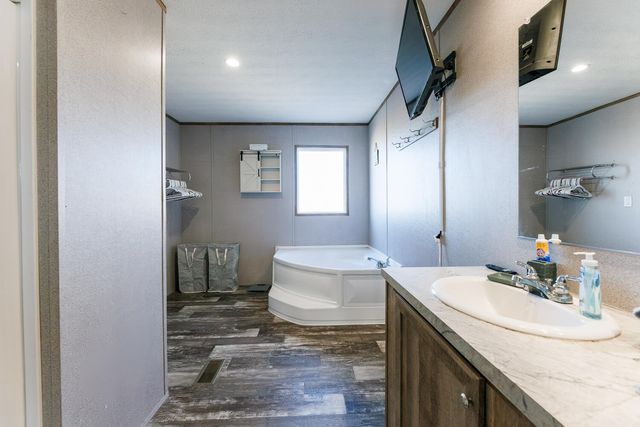 6901 Pr Kimber, Shallowater, TX 79363