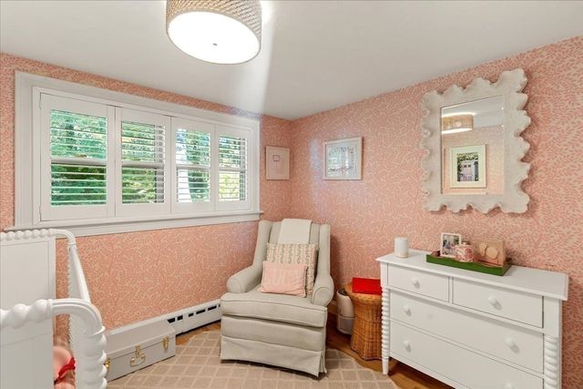 268 Colonel Hunt Dr, Abington, MA 02351