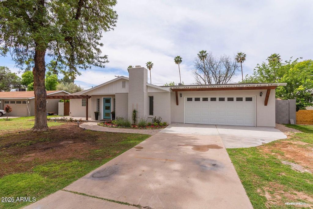 4210 N 34th Place, Phoenix, AZ 85018