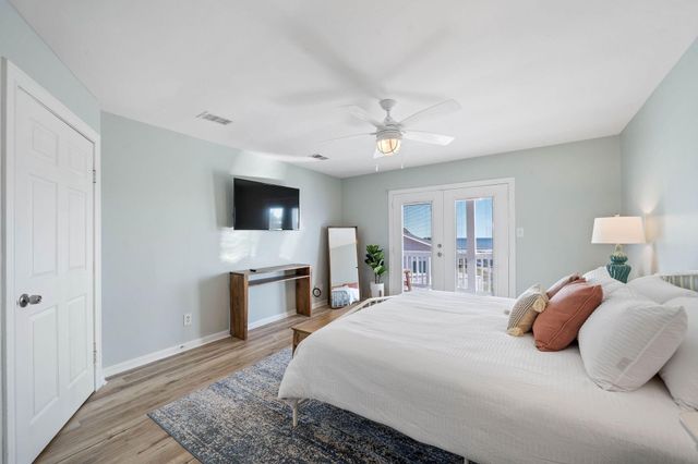 4402 Tampico Way, Galveston, TX 77554