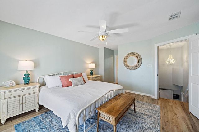 4402 Tampico Way, Galveston, TX 77554