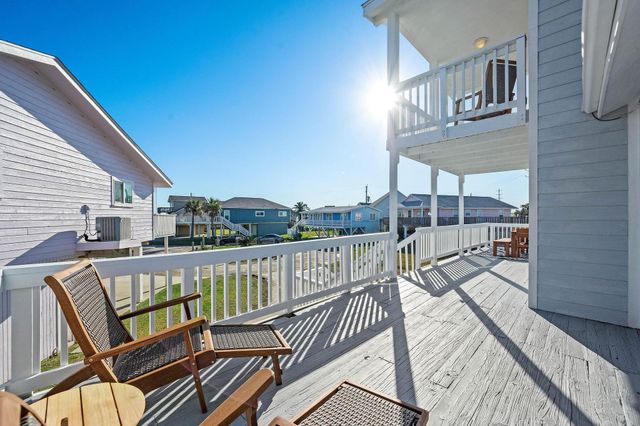 4402 Tampico Way, Galveston, TX 77554