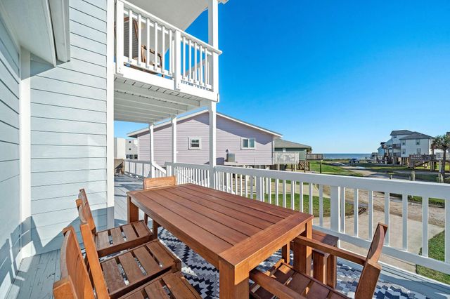 4402 Tampico Way, Galveston, TX 77554