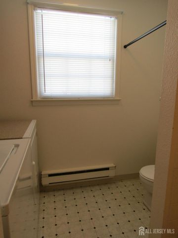 538 Sutton Way N, Monroe, NJ 08831