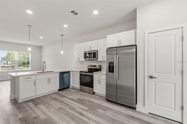16015 SW 29TH COURT ROAD 2, Ocala, FL 34473