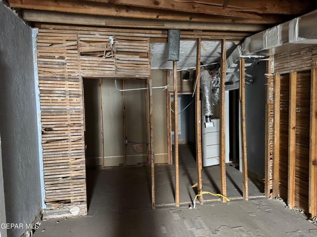 3904 N PIEDRAS Street, A-B, El Paso, TX 79930