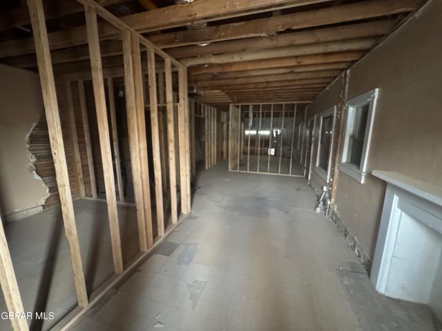 3904 N PIEDRAS Street, A-B, El Paso, TX 79930