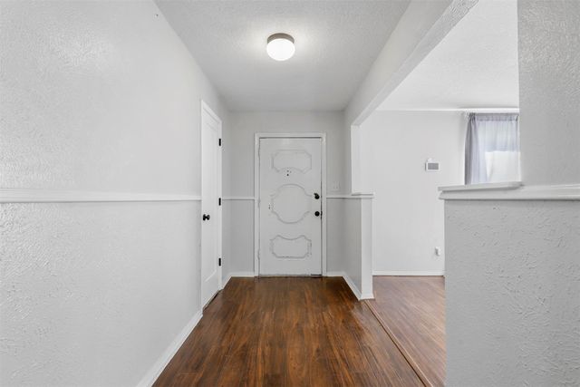 6016 Winifred Drive, Fort Worth, TX 76133