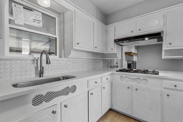 6016 Winifred Drive, Fort Worth, TX 76133