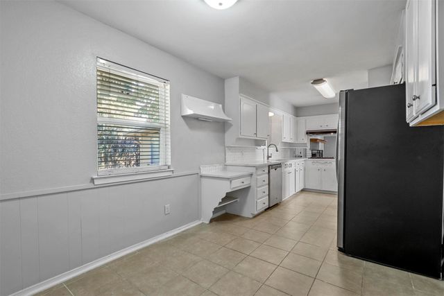 6016 Winifred Drive, Fort Worth, TX 76133