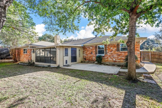 6016 Winifred Drive, Fort Worth, TX 76133