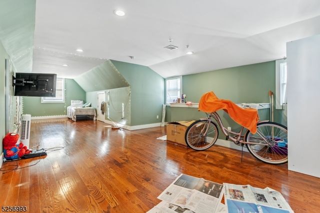 167 Shaw St, Garfield City, NJ 07026