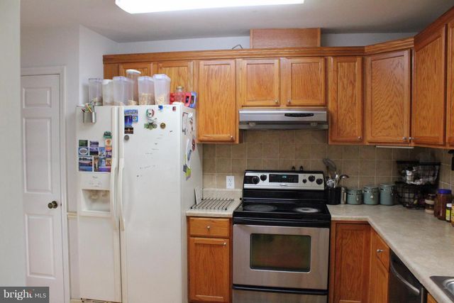 13501 CLEAR LAKE CT, Herndon, VA 20171