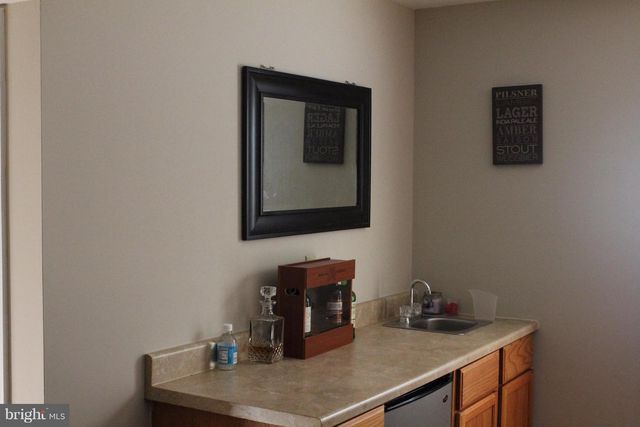 13501 CLEAR LAKE CT, Herndon, VA 20171