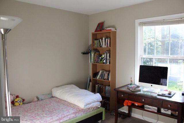 13501 CLEAR LAKE CT, Herndon, VA 20171