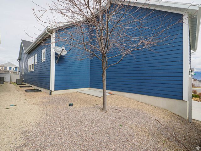 6349 W LAKE AVE, South Jordan, UT 84009